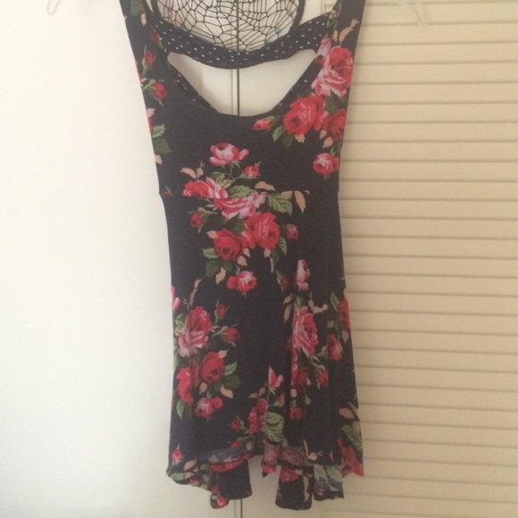 Top with roses on it and cute bows in the back.