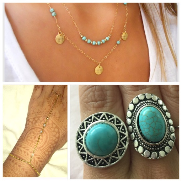 Jewelry bundle - Picture 1 of 3