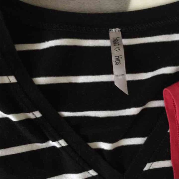 3 V-Neck Tees - Picture 3 of 4