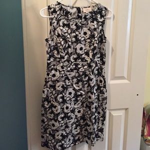Patterned shift dress