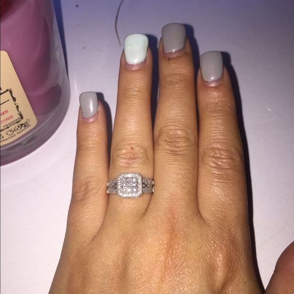 Beautiful diamond ring from Kay jewelers