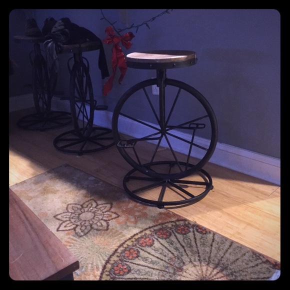 Wheel bar stools (3)