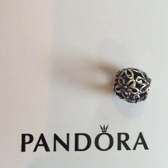 🌟REDUCED!! Pandora flower bead