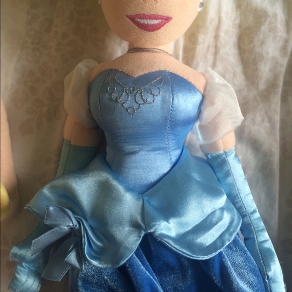 DISNEY PRINCESS DOLLS - Picture 4 of 4