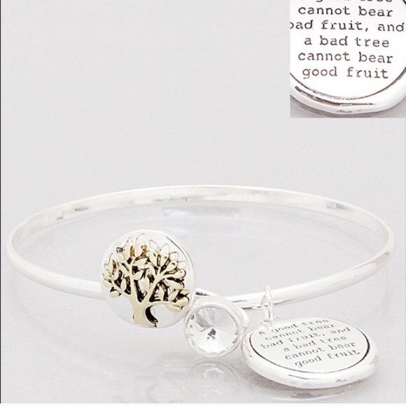 Jewelry - Tree of life charm bracelet