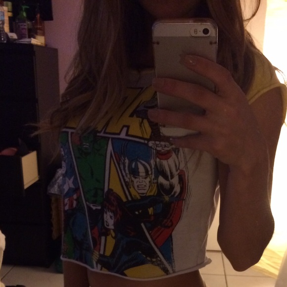 Marvel Top - Picture 2 of 2