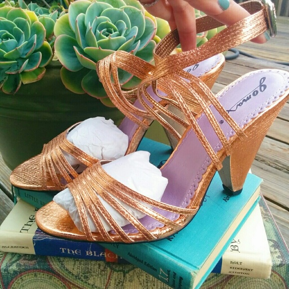 Gomax rose gold snake skin strappy heels - Picture 2 of 4