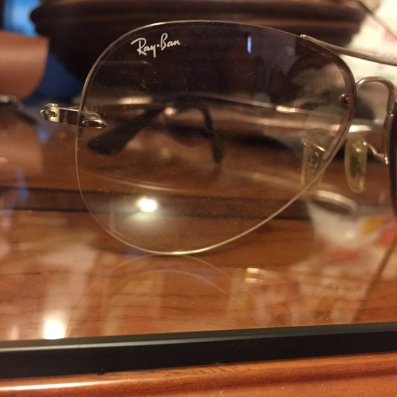 Ray-ban rim-less Aviator! Authentic 💯