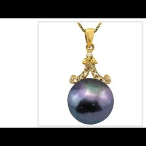 Black Pearl and Diamond Pendant‼️SALE‼️