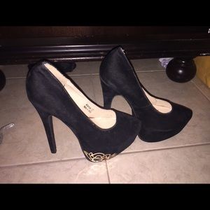High heels size 7