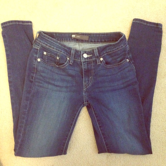 Perfect Levis legging jeans, size 7 (28)