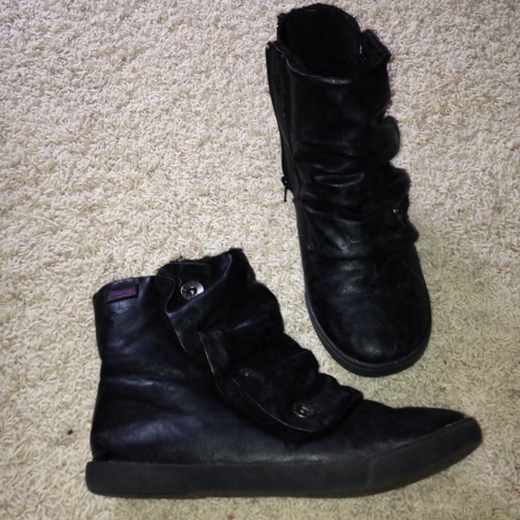 Ankle booties
