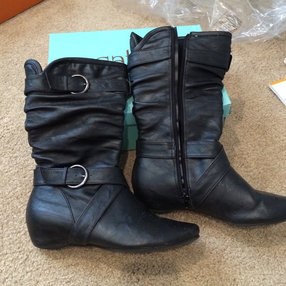 Cathy Jean: black short boots