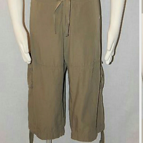 Super comphy Nike capri pants
