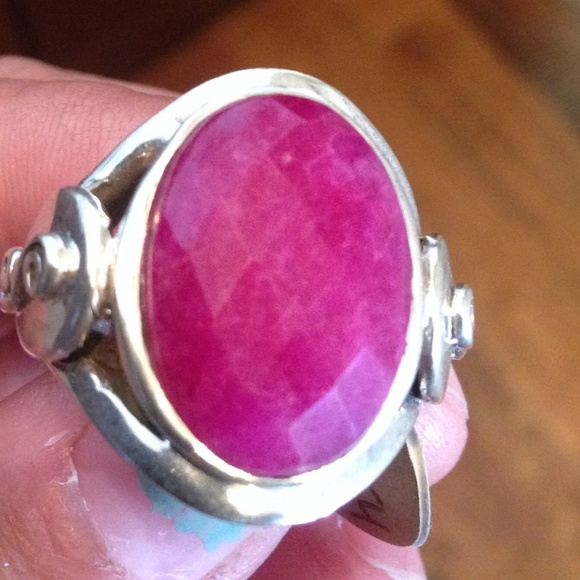 Ruby ring - Picture 4 of 4