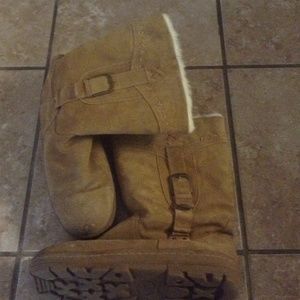 WHITE MOUNTAIN BOOTS