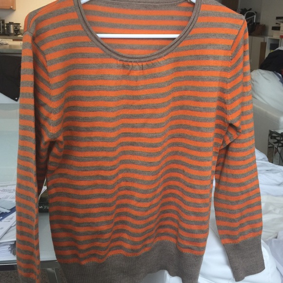 Stripe sweater cardigan super cute size 2-4