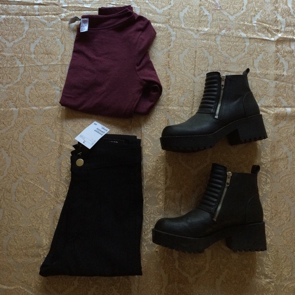 🆕 H&M | High-Waisted Black Slim Fit Pants