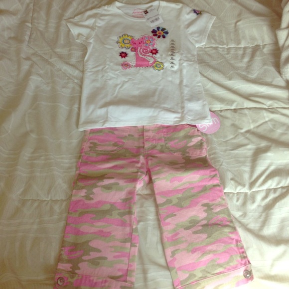 Girls 6 slim Capri pants 6X short sleeve top