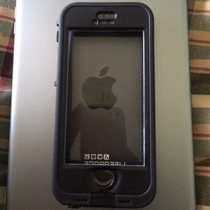 Life proof nuud case for Iphone 5s