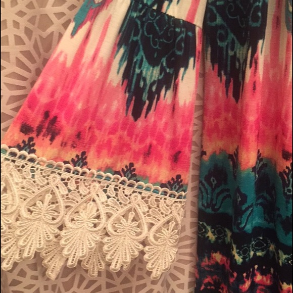 🆕 Vibrant Print Off The Shoulder Dress - Picture 5 of 7