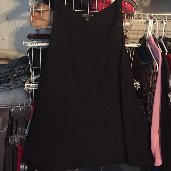 Forever 21 + Plus Woven Pocket Black Tank