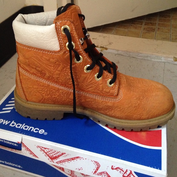 Timberlands - Picture 3 of 4