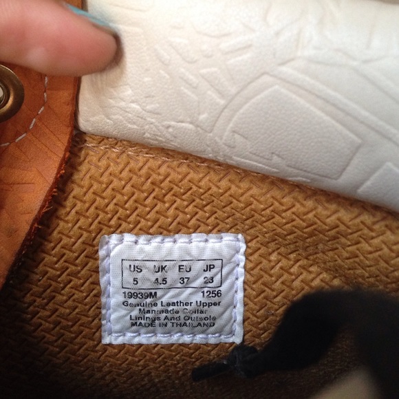 Timberlands - Picture 4 of 4