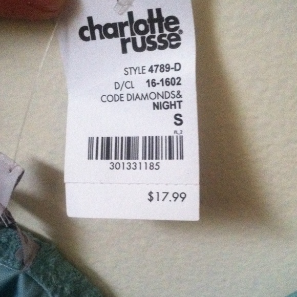 Crop top - Picture 2 of 2