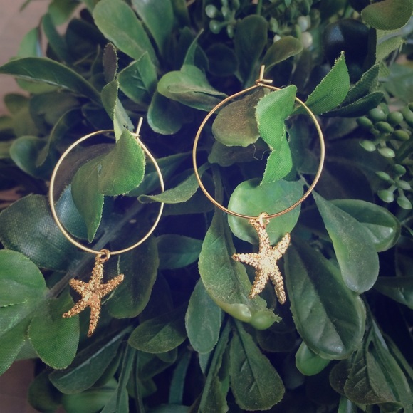 Hoop Starfish Gold Earrings