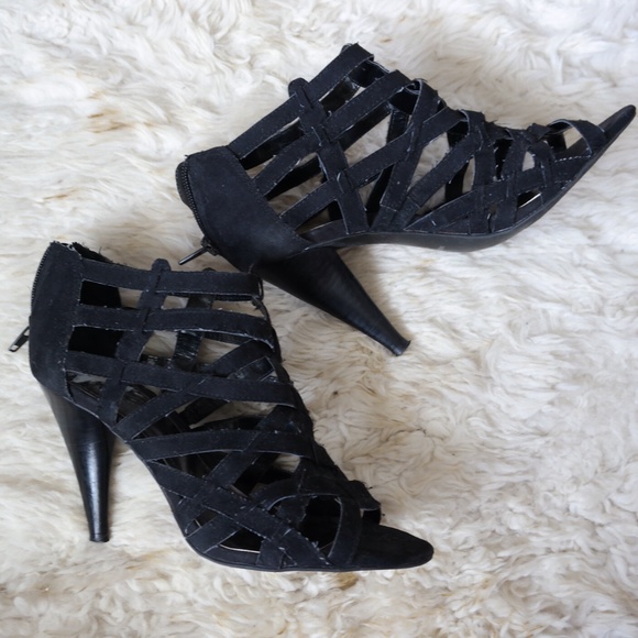Nine West Shoes - Nine West black caged heels