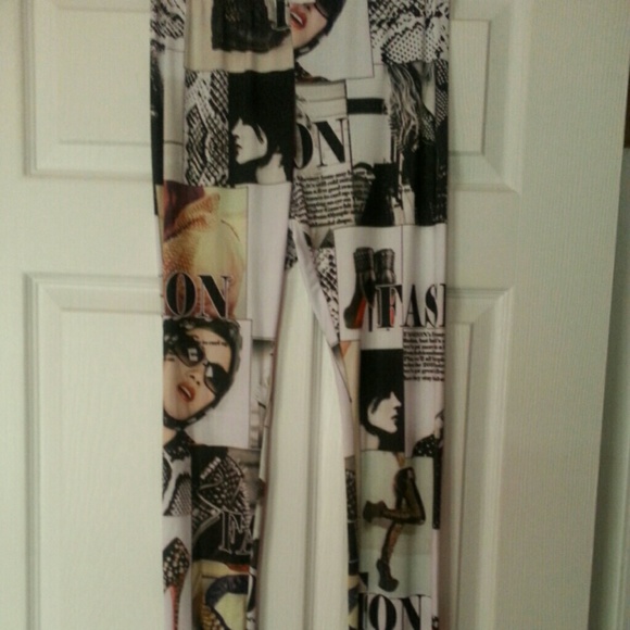 Boutique Pants - Magazine Print Leggings