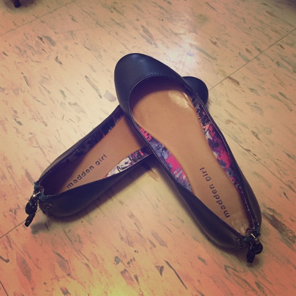 Madden girl flats