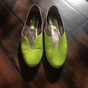BCBGmaxazria flats