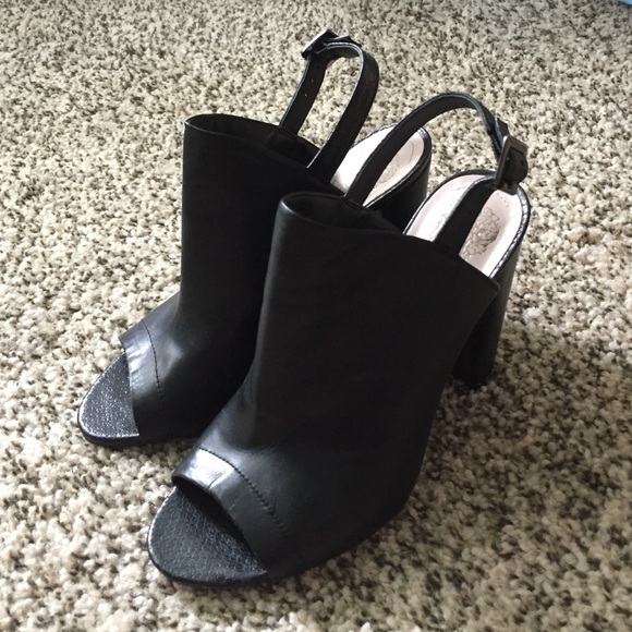 Vince Camuto sling back sandal