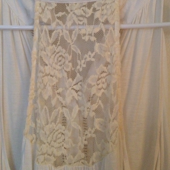 White - Picture 3 of 3