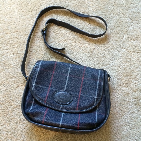 Burberry Handbags - Burberry Vintage Crossbody Shoulder Bag