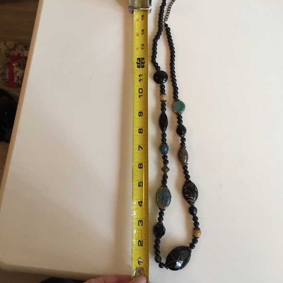 Beautiful long necklace - Picture 2 of 3