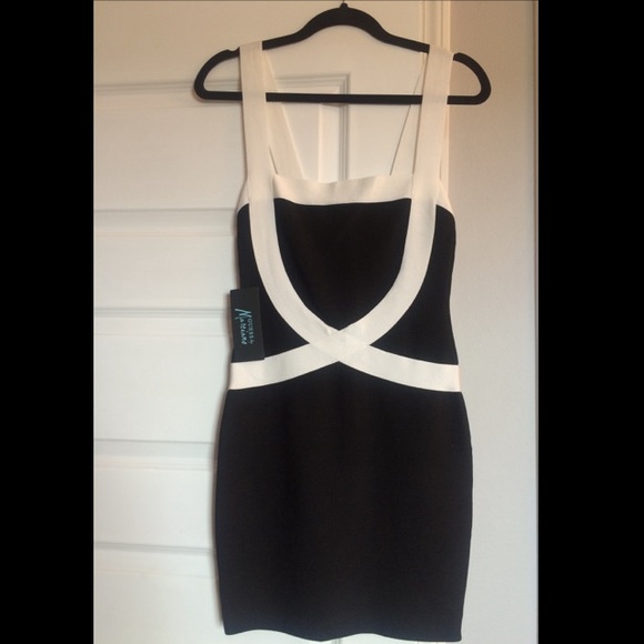 Guess by Marciano Dresses & Skirts - Guess Marciano Medium Black Dress