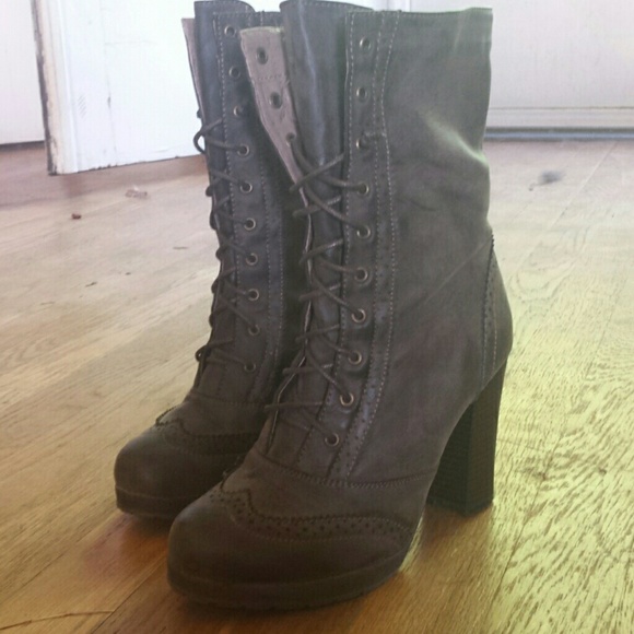 High-heeled Oxford Boots