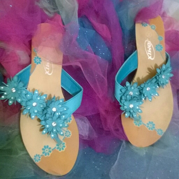 Floral sandals