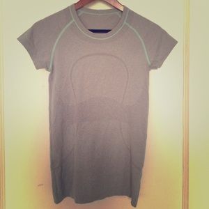 Run Swiftly Short Sleeved Top