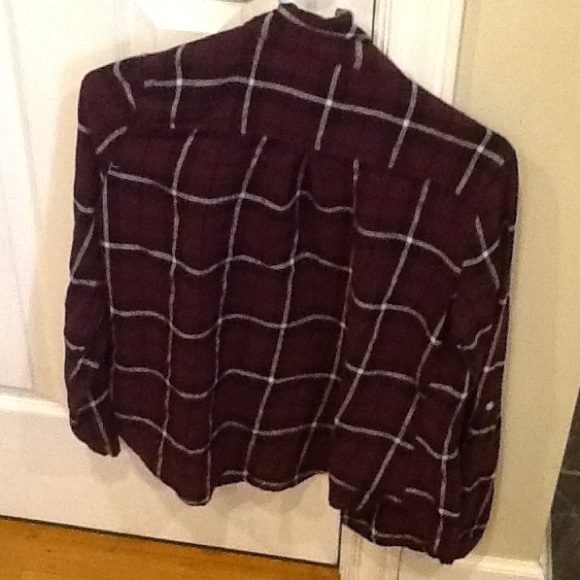 Maroon flannel - Picture 2 of 4