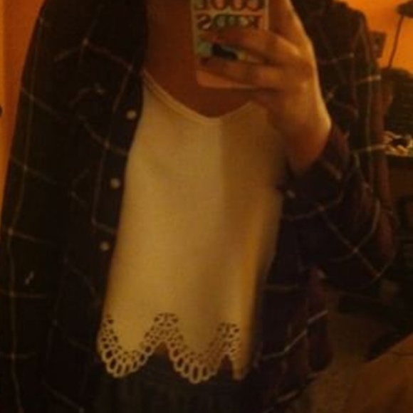 Maroon flannel - Picture 3 of 4