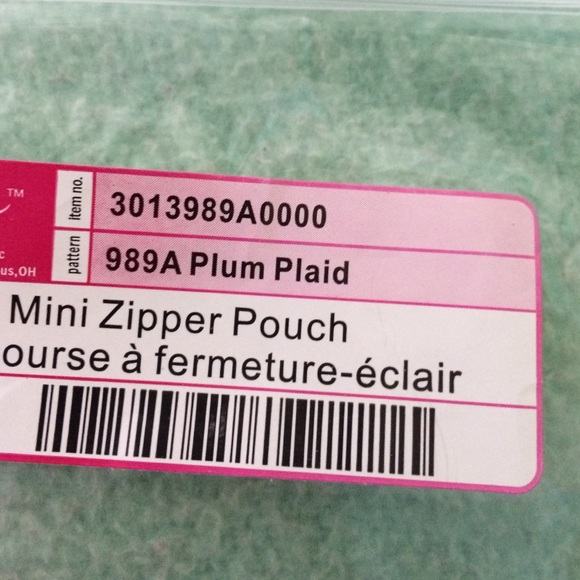Mini Zipper Pouch - Picture 2 of 3