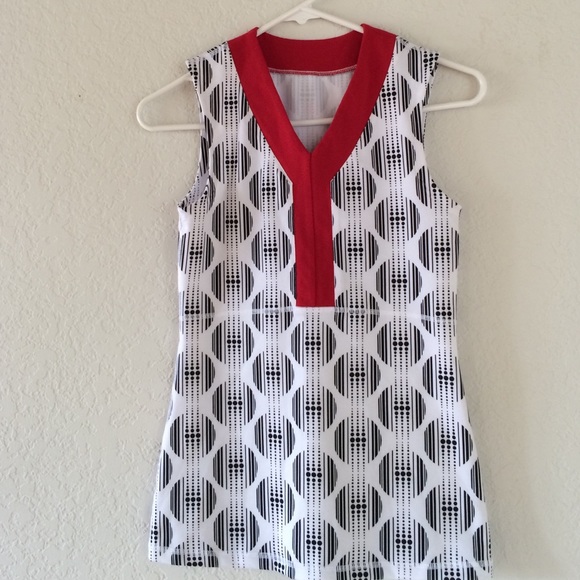 SOLD Lululemon workout top