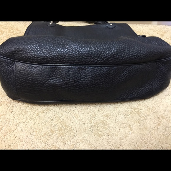 ***SOLD*** Large Salvadore Ferragamo Bag - Picture 4 of 4
