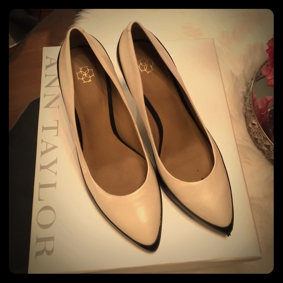Ann Taylor tuxedo shoes