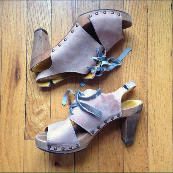 Sanita wooden heel clog sandal