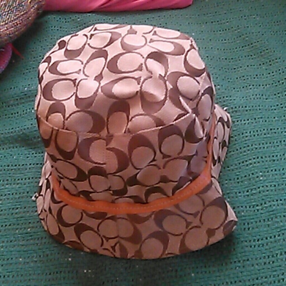 coach bucket hat